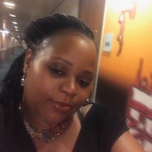 Meet your Posher, Ebony